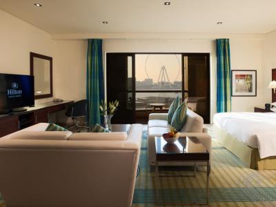 Hilton The Walk 4*